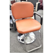 1- Lambada Pibbs Showroom Styling Chair Extra Wide